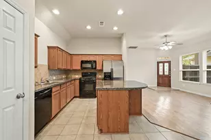 17242 Mitchell Pass Ln, Humble, TX 77346 - Photo 16