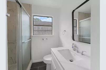 8161 Record Street, Houston, TX 77028 - Photo 10
