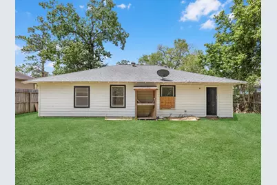 8161 Record Street, Houston, TX 77028 - Photo 12