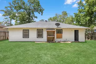 8161 Record St, Houston, TX 77028 - Photo 12