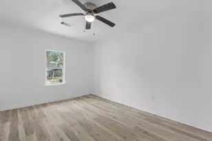 8161 Record St, Houston, TX 77028 - Photo 4