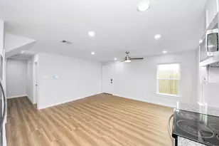 6609 Bacher St, Houston, TX 77028 - Photo 16