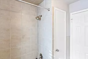 2127 65th St, Galveston, TX 77551 - Photo 20