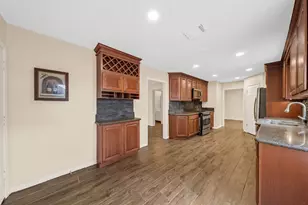 2602 Cloverfield Ct, Pearland, TX 77584 - Photo 18