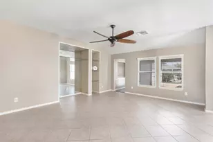 1864 Silent Shore Ct, League City, TX 77573 - Photo 22