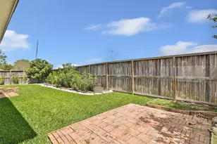 1864 Silent Shore Ct, League City, TX 77573 - Photo 10