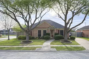 1864 Silent Shore Ct, League City, TX 77573 - Photo 1