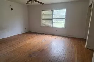 1301 Vauthier St, La Marque, TX 77568 - Photo 14