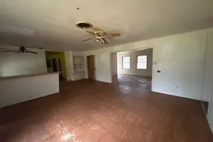 1301 Vauthier St, La Marque, TX 77568 - Photo 12