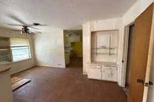 1301 Vauthier St, La Marque, TX 77568 - Photo 8