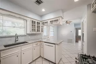 3322 Elmridge St, Houston, TX 77025 - Photo 12