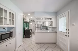 3322 Elmridge St, Houston, TX 77025 - Photo 10