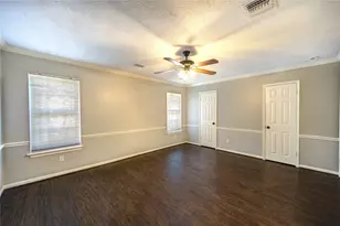 940 Wycliffe Dr, Houston, TX 77079 - Photo 16