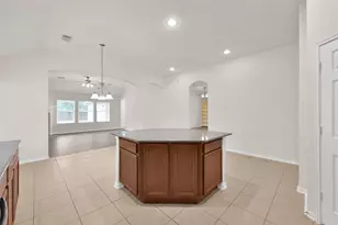 10 Barker Ridge Ct, Spring, TX 77382 - Photo 8