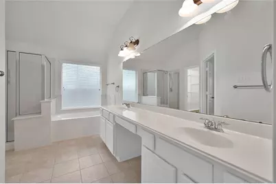 10 Barker Ridge Court, Spring, TX 77382 - Photo 16