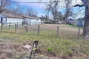 6414 Haight St, Houston, TX 77028 - Photo 1