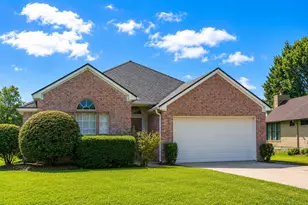 6858 Stillwater Dr, Willis, TX 77318 - Photo 22