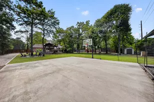 10410 Clubhouse Cir, Magnolia, TX 77354 - Photo 42