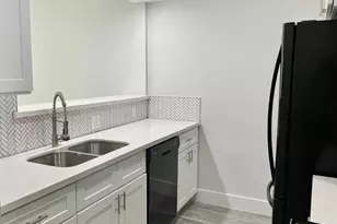 632 Wilcrest Dr, Houston, TX 77042 - Photo 4