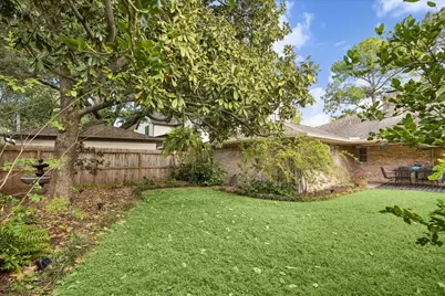 12630 Kingsride Lane, Houston, TX 77024 - Photo 32