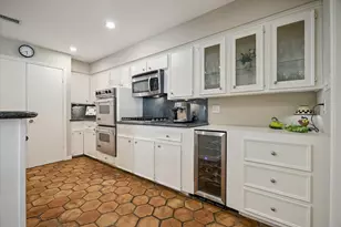 12630 Kingsride Ln, Houston, TX 77024 - Photo 14