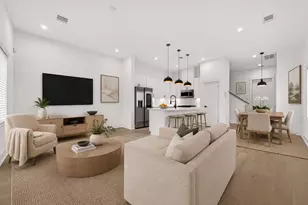328 Neyland St, Houston, TX 77022 - Photo 4