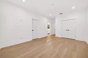 328 Neyland St, Houston, TX 77022 - Photo 12