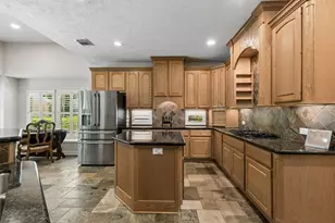 8978 Willow Springs Ln, Conroe, TX 77302 - Photo 10