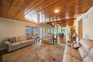 121 Holiday Ln, Coldspring, TX 77331 - Photo 8