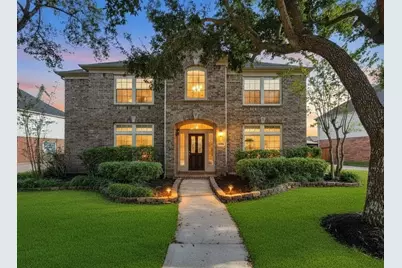 2309 Echo Harbor Drive, Pearland, TX 77584 - Photo 2