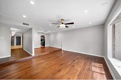 8954 Chatsworth Drive, Houston, TX 77024 - Photo 4