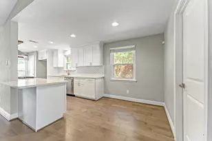 2515 Blue Willow Dr, Houston, TX 77042 - Photo 12
