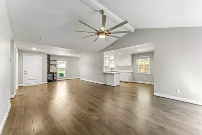 2515 Blue Willow Drive, Houston, TX 77042 - Photo 2