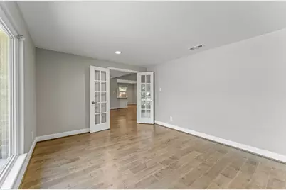2515 Blue Willow Drive, Houston, TX 77042 - Photo 6