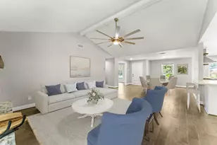 2515 Blue Willow Dr, Houston, TX 77042 - Photo 14