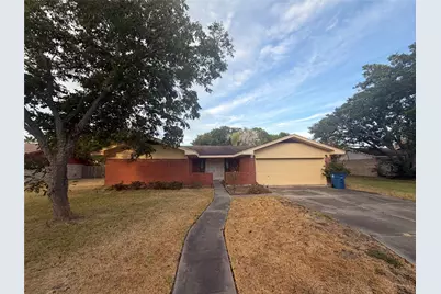114 Linnville Drive, Port Lavaca, TX 77979 - Photo 2