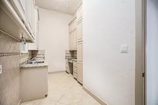 427 E Shore Dr, Kemah, TX 77565 - Photo 20