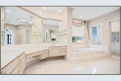 427 E Shore Drive, Kemah, TX 77565 - Photo 24