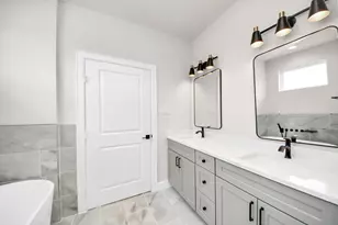 5218 Higgins St, Houston, TX 77033 - Photo 24