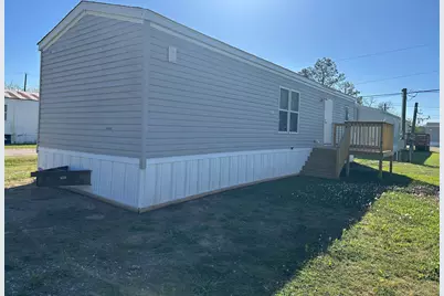 1301 Avenue A #15, Sweeny, TX 77480 - Photo 2