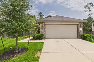 1300 Winding Willow Dr, Pinehurst, TX 77362 - Photo 2