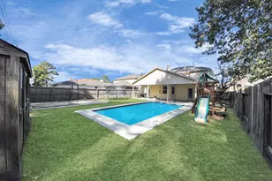 8918 Rolling Rapids Rd, Humble, TX 77346 - Photo 12