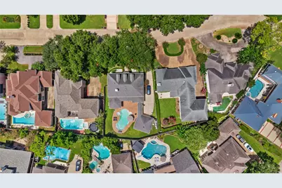 1221 Wedgewood Drive, Sugar Land, TX 77478 - Photo 38
