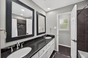 1013 Londonderry Ave, Friendswood, TX 77546 - Photo 20