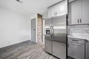 10431 Long River Dr, Sugar Land, TX 77498 - Photo 20