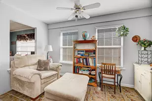 611 E Larkspur Cir, Pearland, TX 77584 - Photo 10