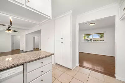 1726 Wycliffe Drive, Houston, TX 77043 - Photo 14