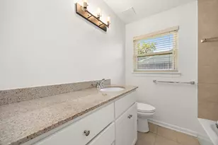 1726 Wycliffe Dr, Houston, TX 77043 - Photo 18