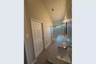 9722 Pelsey Street, Houston, TX 77029 - Photo 12