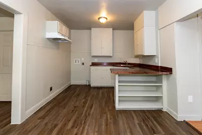 1435 Magnolia Street #B, Beaumont, TX 77701 - Photo 6